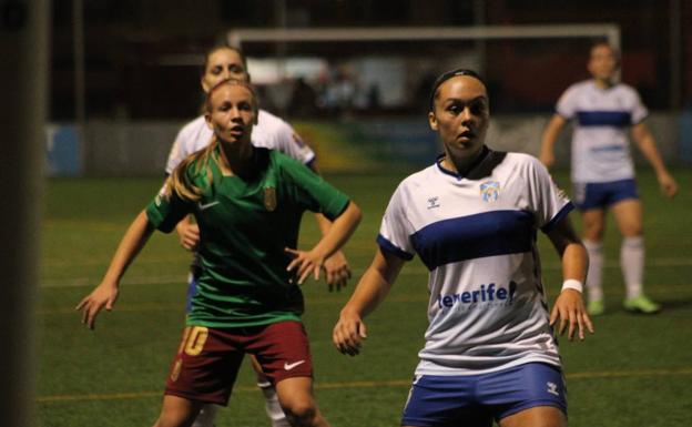 El Granada saca un gran punto de Tenerife y continúa su buena racha