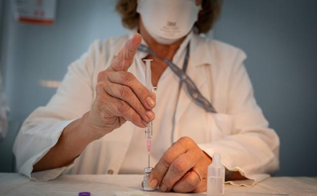 Salud notifica un fallecimiento y 68 casos nuevos de coronavirus en Almería