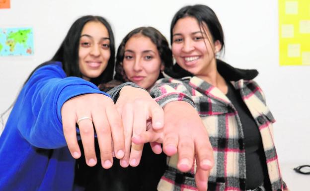 La alfombra roja de Los Goya llega hasta el barrio de El Puche con 'Farrucas'