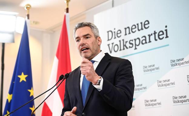 Austria elige al ministro del Interior como nuevo canciller