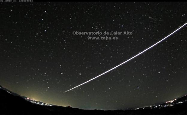 La espectacular bola de fuego que cruzó el mar Mediterráneo la madrugada del domingo
