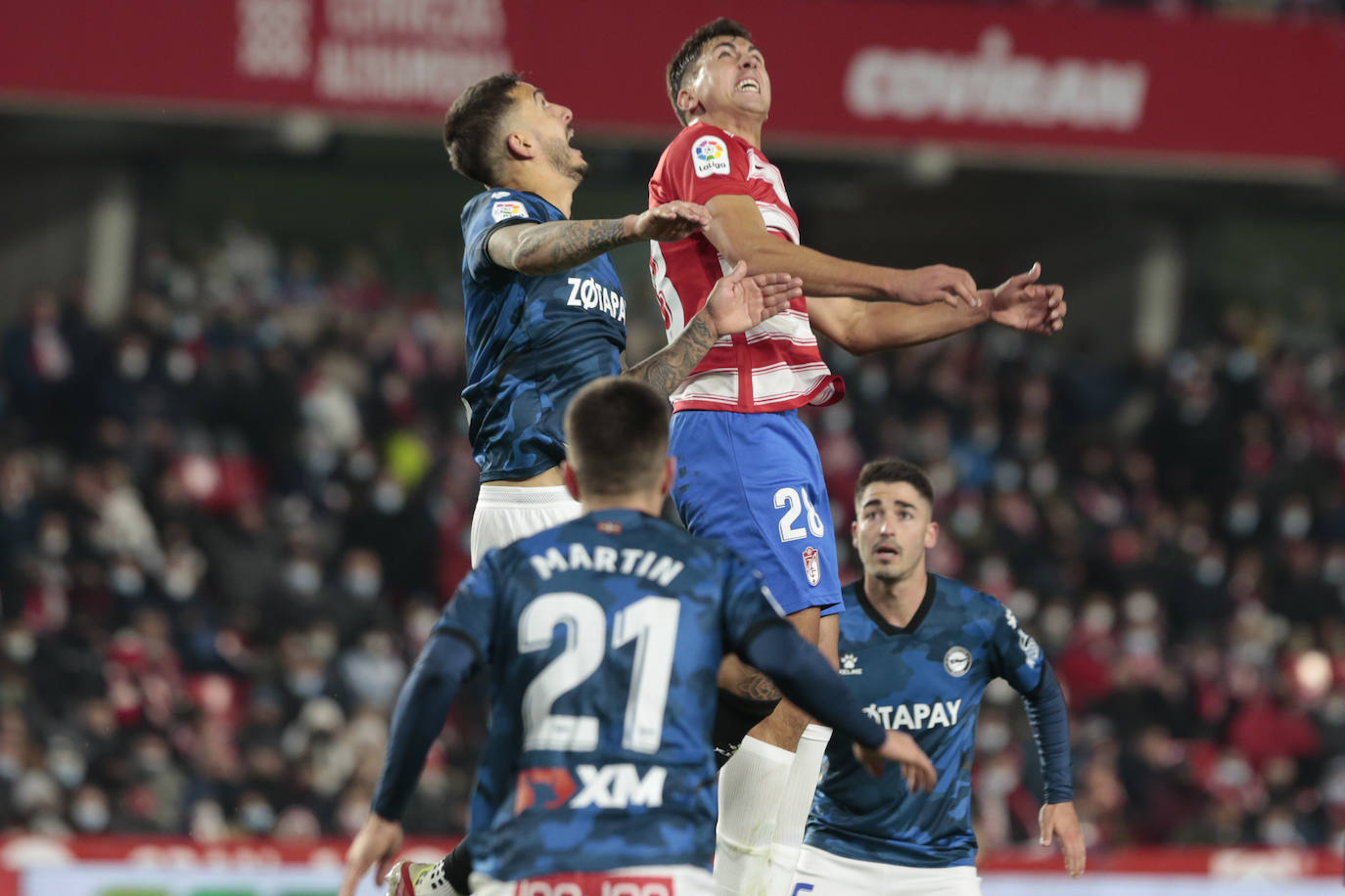 Torrente derriba la puerta
