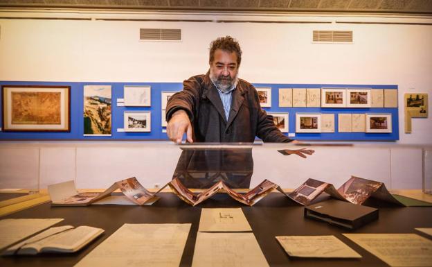 La casita azul y blanca cumple 100 años