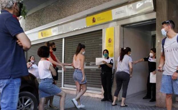 La Policía difunde las imágenes de los delincuentes más buscados en Europa que podrían estar en España