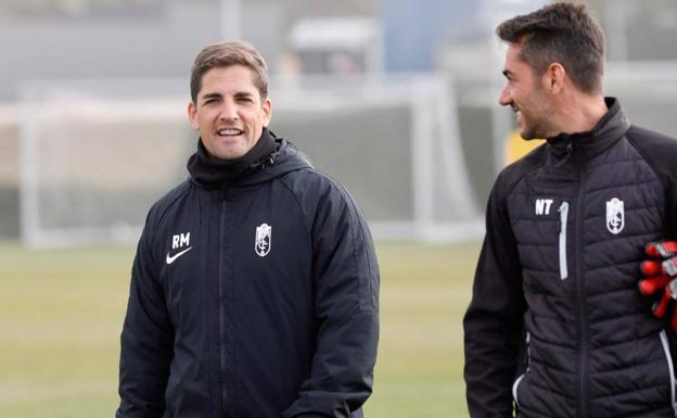 Robert Moreno: «Será un partido difícil por las urgencias de los dos equipos»