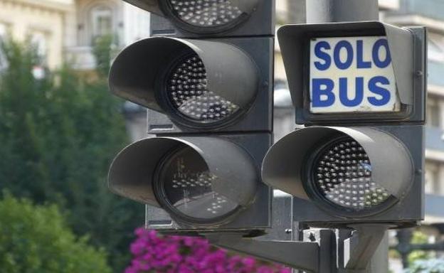 La capital contará con semáforos inteligentes para dar prioridad a los autobuses