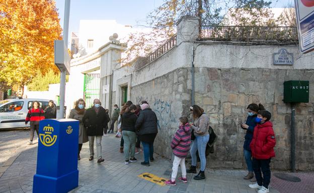 Comienza la vacunación de los 28.900 niños granadinos de entre cinco y once años