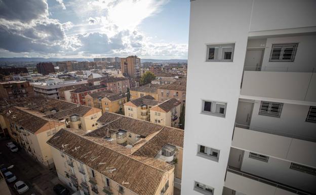 La Junta y el Ayuntamiento 'chocan' a cuenta de los intereses de Santa Adela