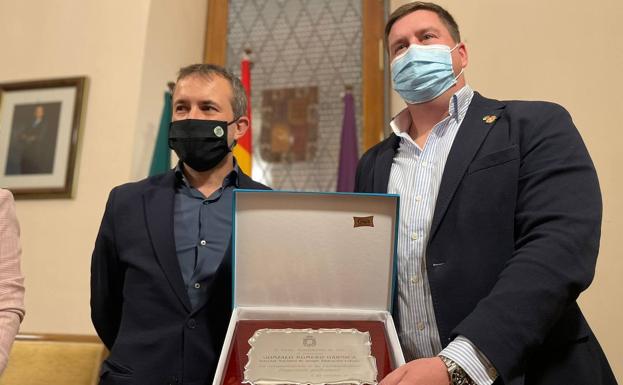 El director de Google Education recibe como jienense el homenaje de la capital