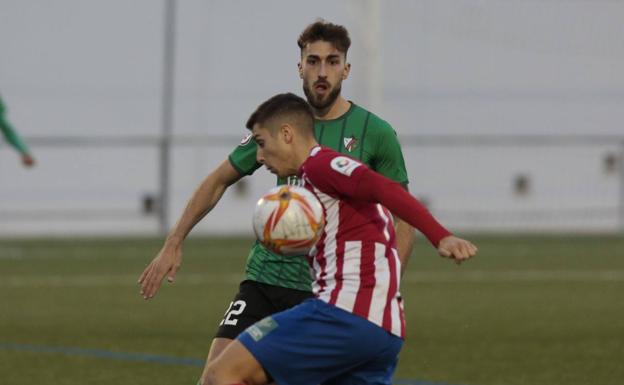 El Huétor Vega cae ante el Porcuna tras una mala segunda parte