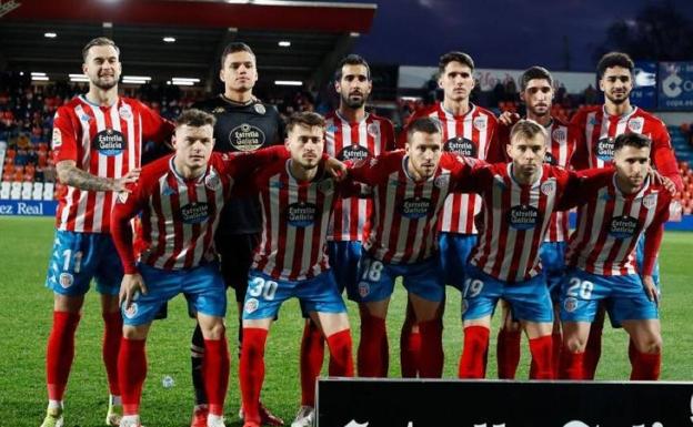 El partido del Almería en Lugo peligra por el positivo de 14 jugadores lucenses