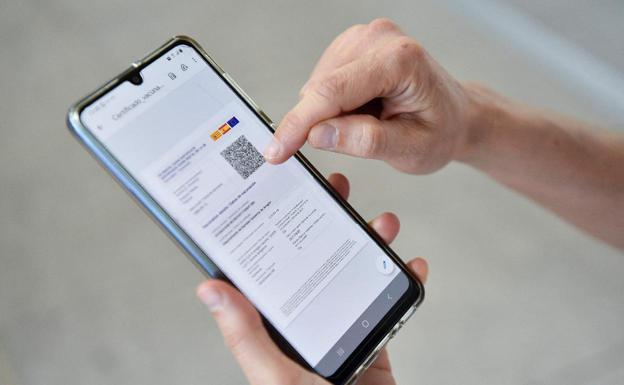 La tercera dosis de Moderna multiplica los anticuerpos contra ómicron por 37