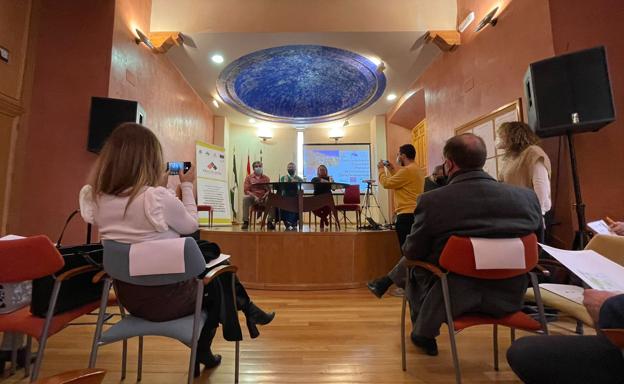 El Ayuntamiento ayuda a unas 700 personas a acceder al mundo laboral