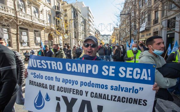 La Costa pedirá una reunión con la Junta para abordar la financiación de las conducciones de Rules