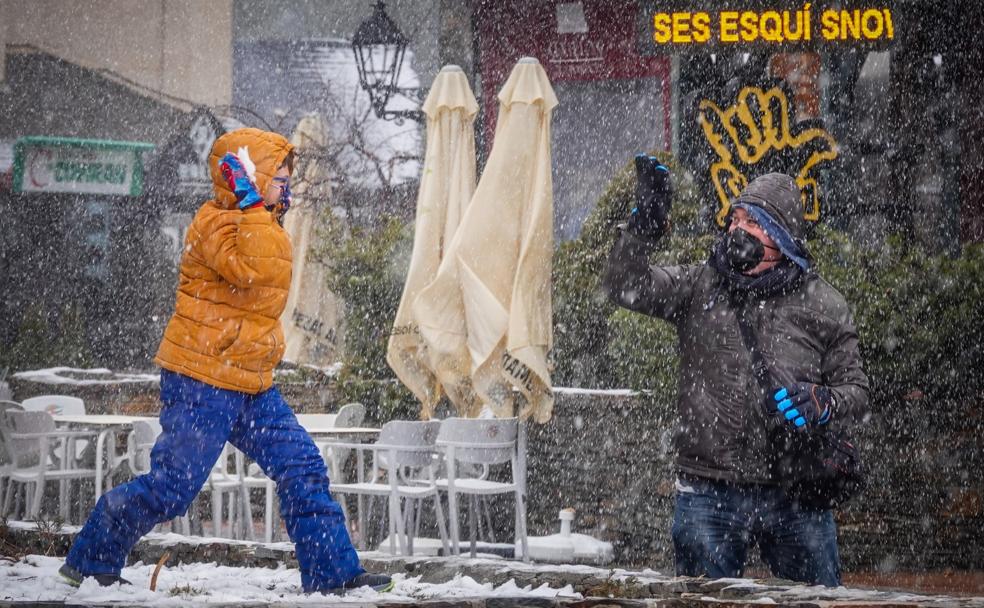 Una Navidad en Sierra Nevada, con los tobillos al aire y la batalla en familia