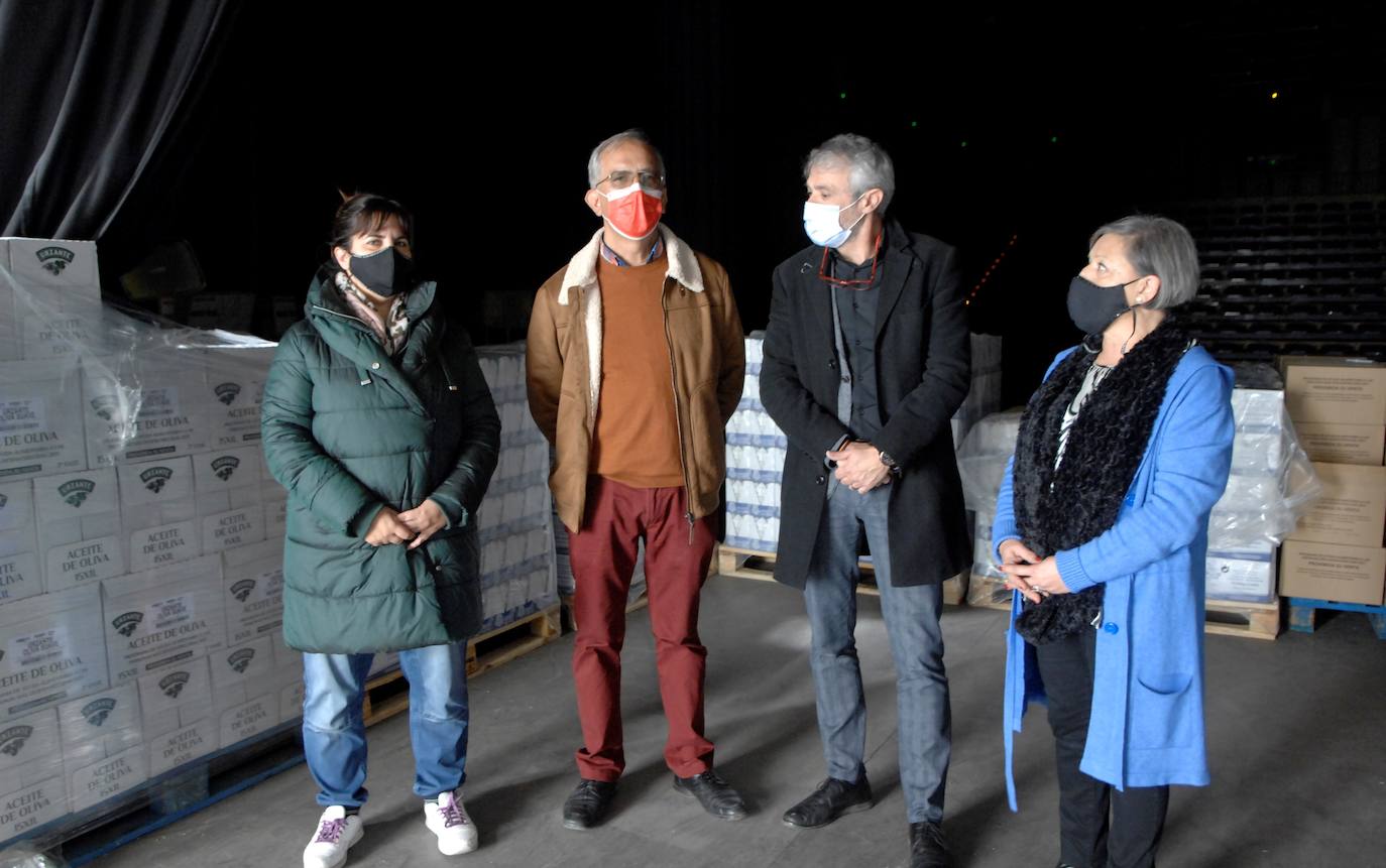 El Banco de Alimentos reparte en Órgiva varias toneladas de comida a los más necesitados