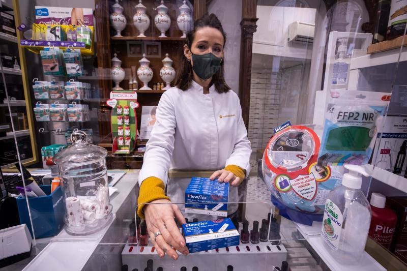 Vuelven los test covid a las farmacias de Granada tras días de desabastecimiento