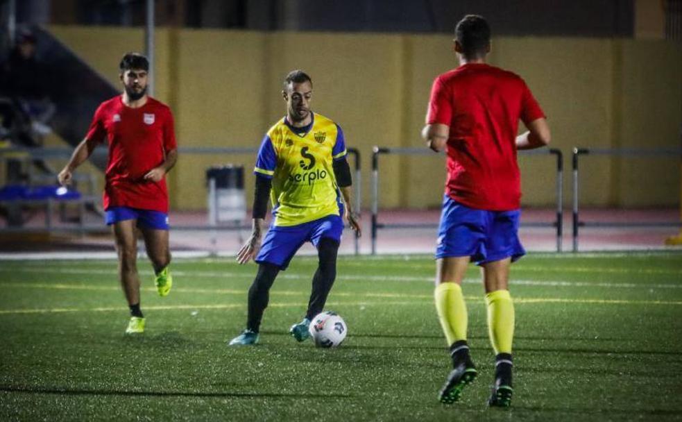 Dani Benítez vuelve entre peñistas