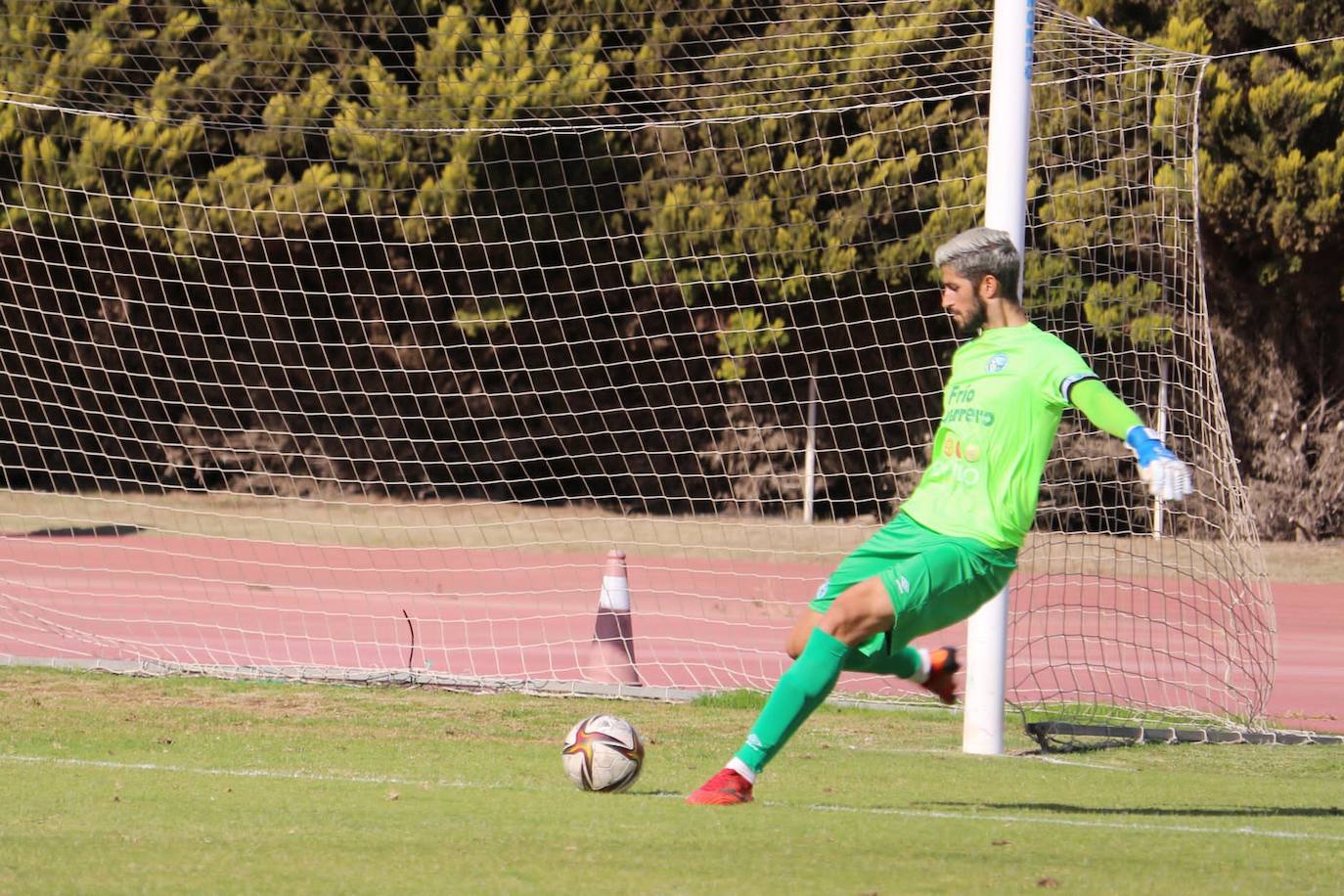 Godino, cancerbero del Pvo. El Ejido, tiene el deseo de que mejoren las cosas