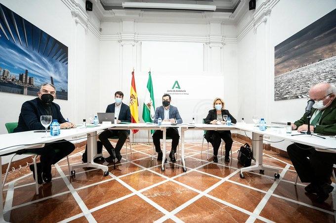 En marcha la reunión de la Junta para decidir nuevas medidas en Andalucía