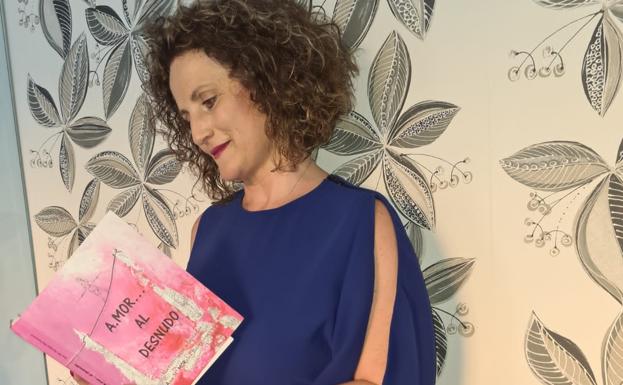 «Este libro es las 30 voces de mis incondicionales»