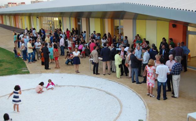 La gestora del antiguo Liceo Erasmus trabaja para dar continuidad al centro