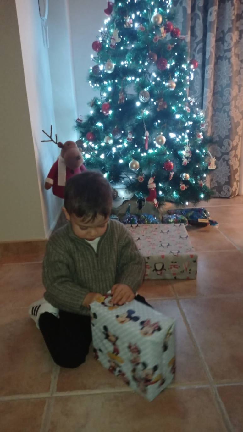 Reyes Magos muy bondadosos con pequeños y mayores