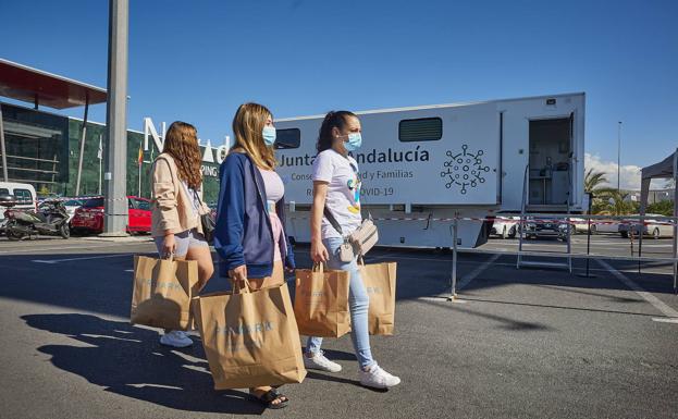 Salud vacunará con el camión en Kinépolis los días 10 y 11 de enero