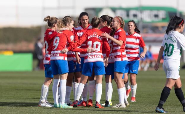 El Granada no se permite sufrir y golea al colista para arrancar 2022