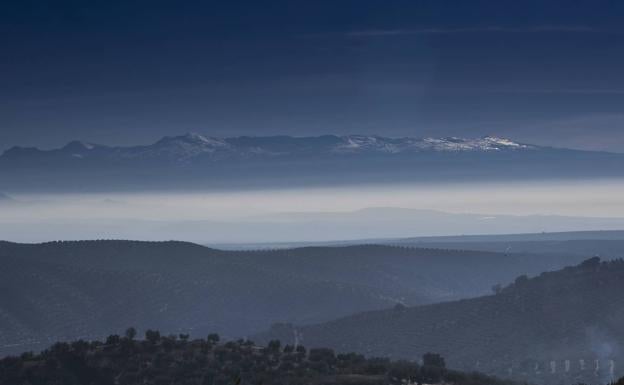 Los granadinos respiraron aire «desfavorable» durante 36 días en 2021