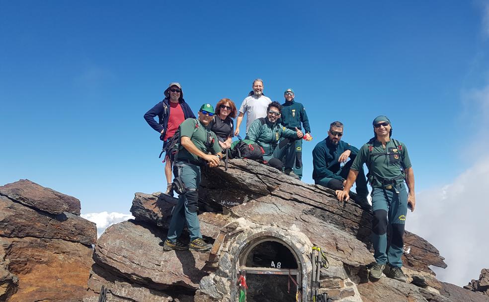 Subir a la cumbre más alta de la vida tras la caída más dura en Granada