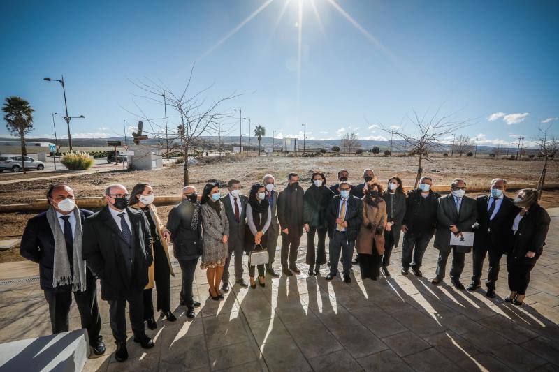 Gobierno y Junta aportan 32 millones para iniciar este año tres de los edificios del acelerador en Escúzar