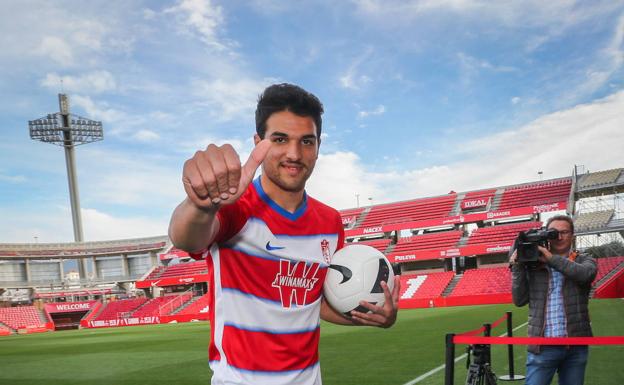 El rojiblanco Antoñín quiere romper su cesión en el Málaga e irse al Burgos