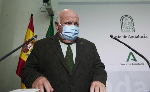 Andalucía abre la tercera dosis a los treintañeros a partir del viernes