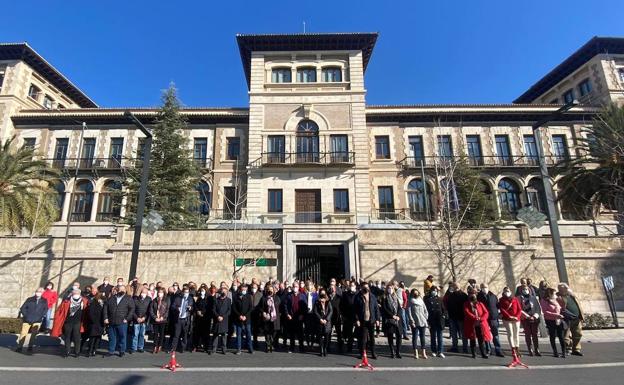 Casi un centenar de alcaldes de Granada critican a la Junta por la «penosa» situación sanitaria