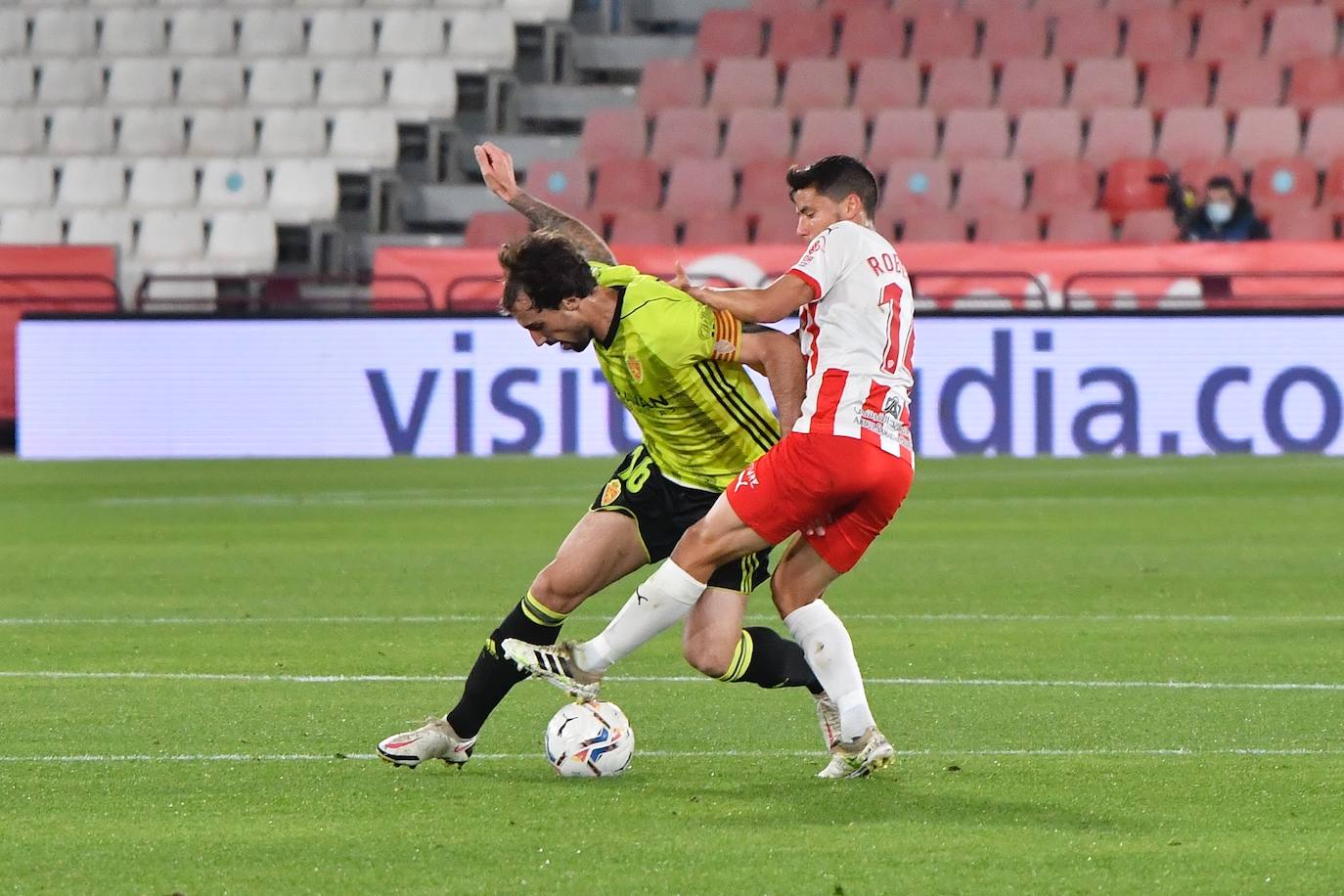 Eguaras ultima su fichaje por el Almería para cerrar la plantilla