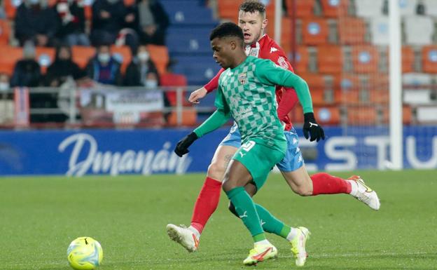 Ramazani pide 'ayuda' para poder liderar el ataque del Almería