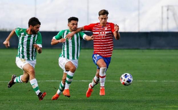 Dani Plomer deja de pertenecer al Granada