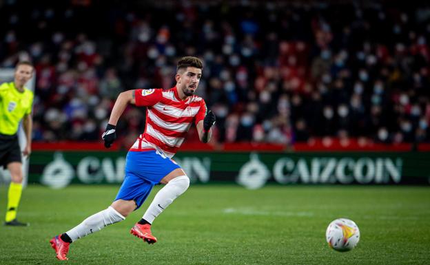 Monchu quiere jugar y sopesa una salida en este mercado de invierno