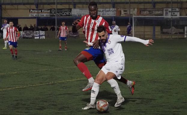 El Real Jaén suspende en gol en Porcuna
