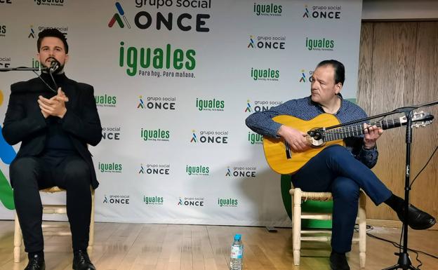 Iván Centenillo y Ramón del Paso arrancan el Aula Flamenca de la ONCE