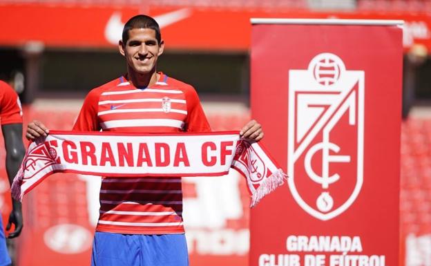 La dirección, ante la necesidad de mejorar la 'pesca' veraniega