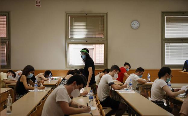 La UGR reducirá el número de sedes de selectividad de 41 a 34