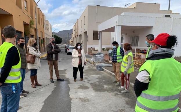 El PFEA crea más de 2.700 jornales en los municipios de Viator y Pechina