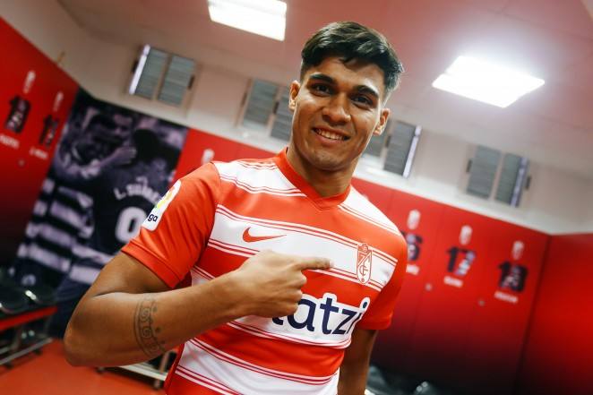 El Granada fortalece su ataque en el último día del mercado invernal