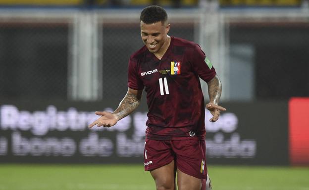 Las cuestiones judiciales de Machís retrasan su salida a EE UU