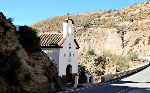 La ermita de Tablate fue construida hace 160 años, cuando se terminó la carretera Granada-Motril