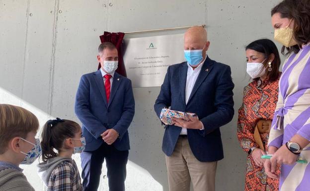 Imbroda inaugura el nuevo CEIP para 450 estudiantes de Viator