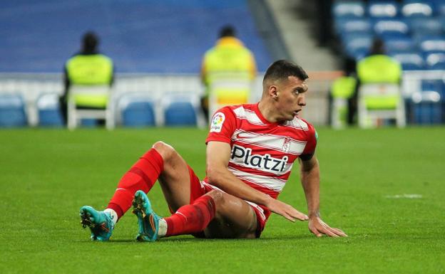 Myrto para los amigos; para los húngaros, 'Mito'