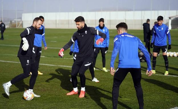 La plantilla vuelve a entrenar y se podrán comprobar sus bajas por covid